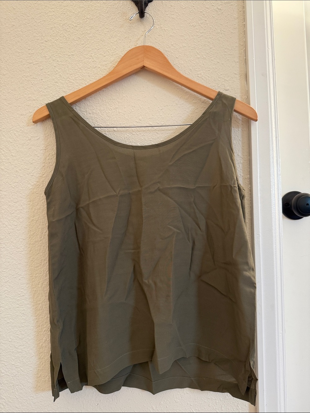 Tommy Bahama Olive Green Scoop Neck Tank